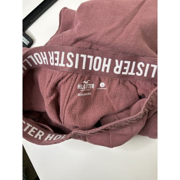 HOLLISTER Womens Size S Ultra High Rise Joggers Wine Sweatpants Logo Waist - Picture 7 of 10